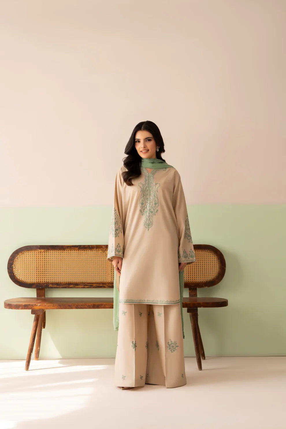 Limelight - Summer-3PC Lawn Embroidered Suit - kp1205